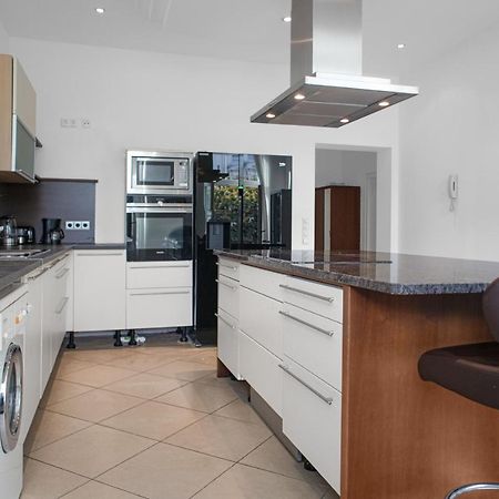 Superb 7Br Shared Apartment- Near Hauptbahnhof Vienna Luaran gambar