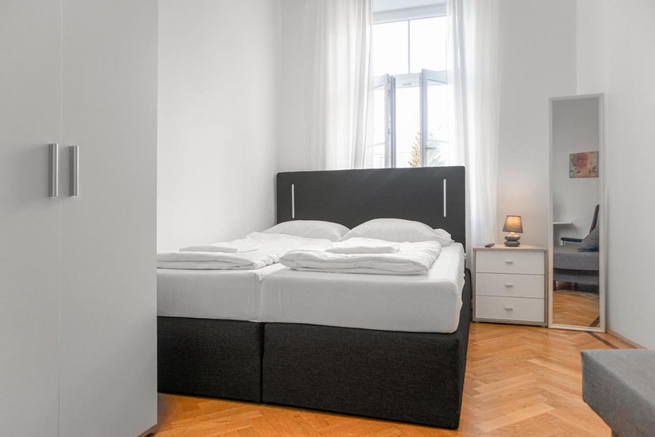 Superb 7Br Shared Apartment- Near Hauptbahnhof Vienna Luaran gambar