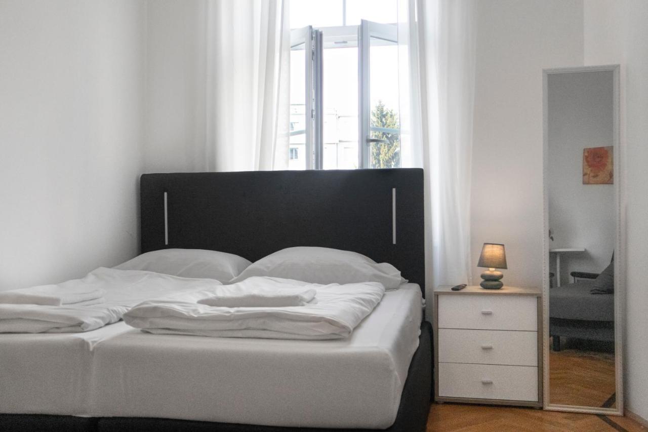 Superb 7Br Shared Apartment- Near Hauptbahnhof Vienna Luaran gambar
