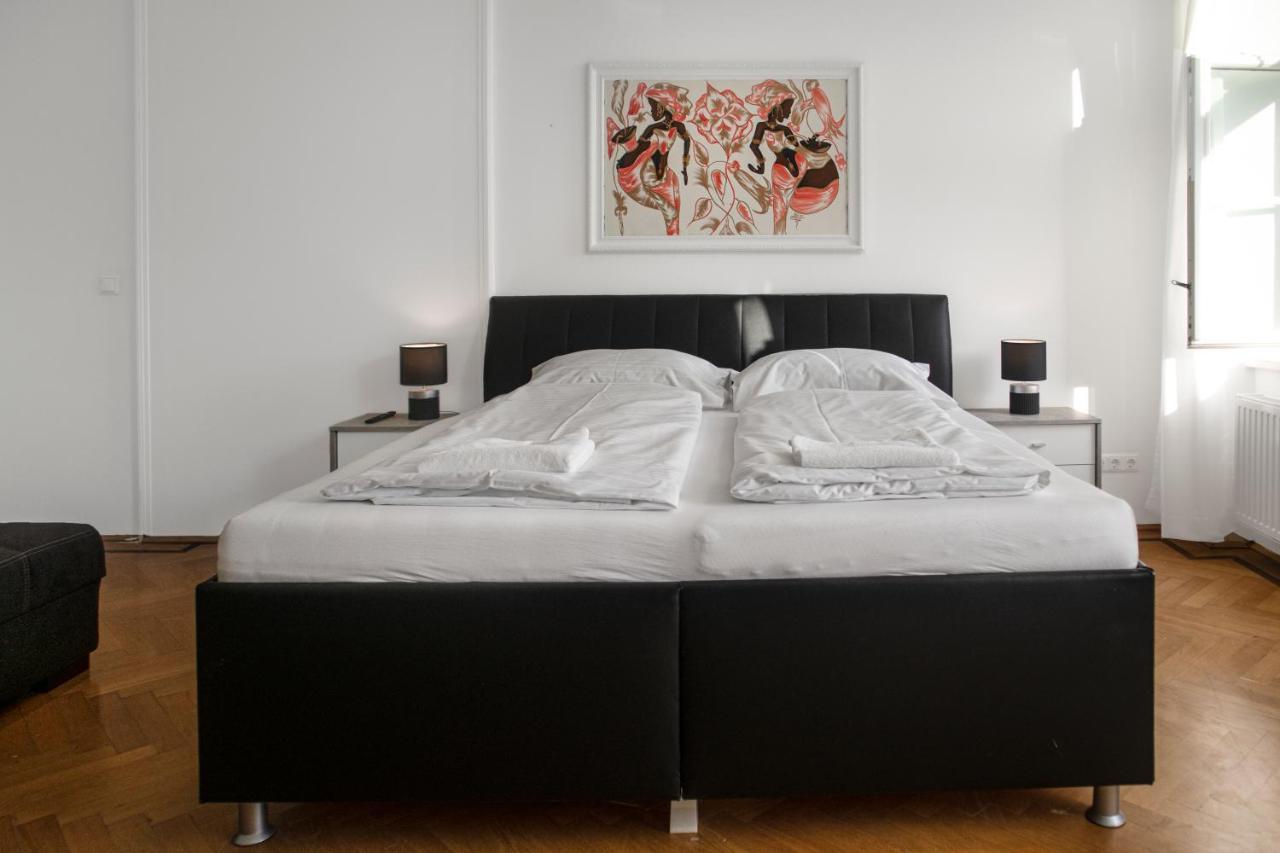 Superb 7Br Shared Apartment- Near Hauptbahnhof Vienna Luaran gambar