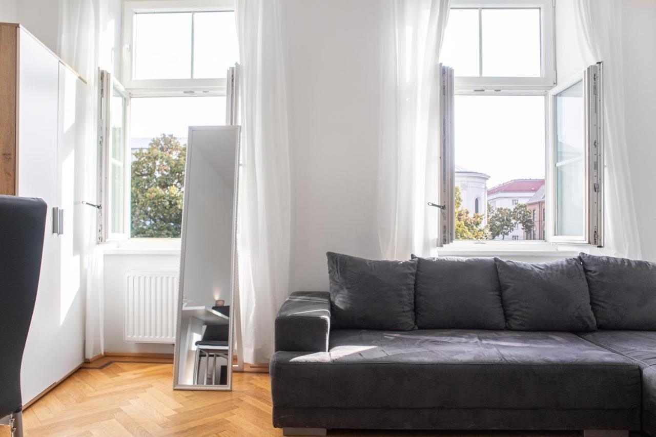 Superb 7Br Shared Apartment- Near Hauptbahnhof Vienna Luaran gambar