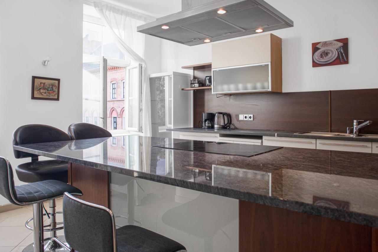 Superb 7Br Shared Apartment- Near Hauptbahnhof Vienna Luaran gambar