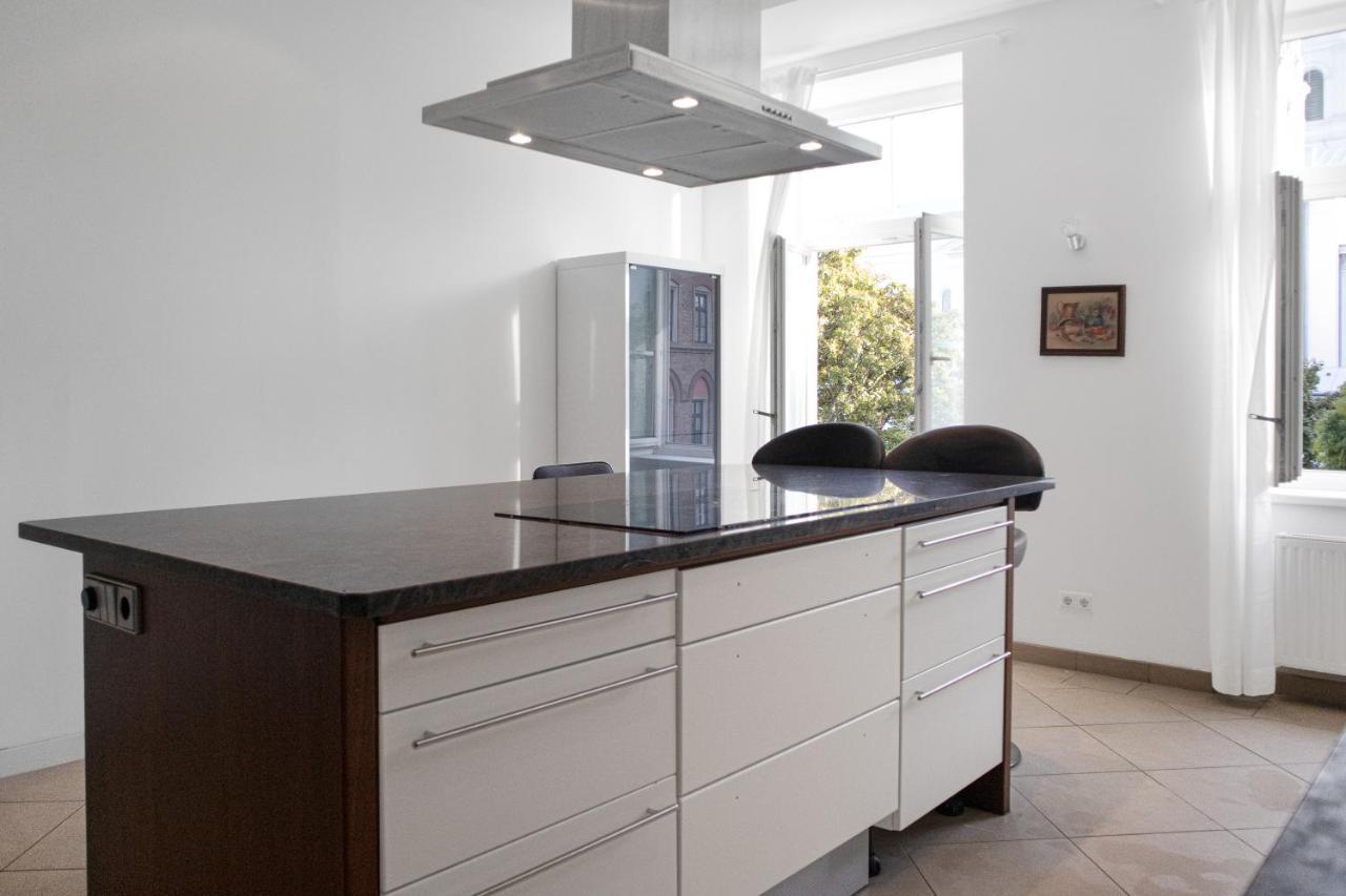 Superb 7Br Shared Apartment- Near Hauptbahnhof Vienna Luaran gambar